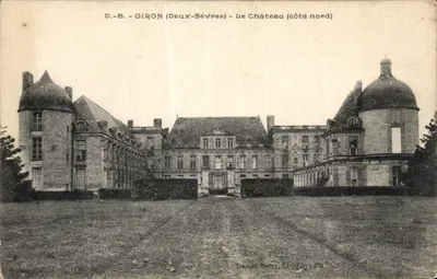 Oiron (Deux-Sèvres) - O Castelo (lado norte) — Dando Berry, Loudbay, n°372
