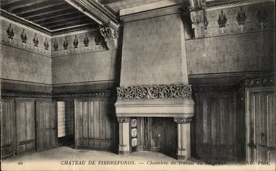 Zamek Pierrefonds — Sala pracownika Pana — ND. Fot.