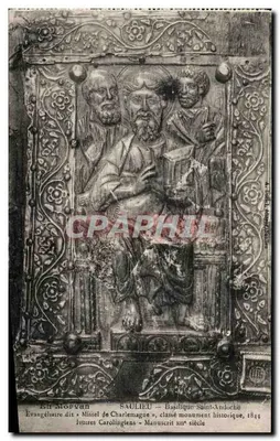 Saulieu — Basílica de São Andoche — Evangelho dito « Missal de Carlos Magno », classificado como monumento histórico, 1844 — Ivoires carolíngios — Manuscrito do século xiiie