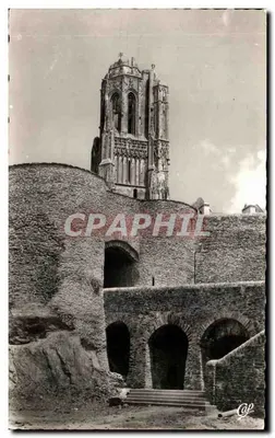 Saint-Lô — Os Muros e Nossa Senhora — C. des Arts