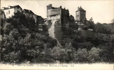Sauveterre — O Castelo Monréal e a Igreja — LL