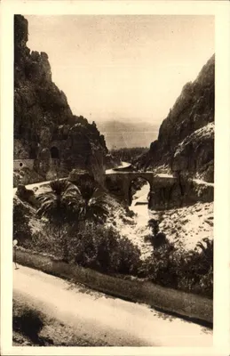 Biskra — As Gorges em contraluz — SPGCA