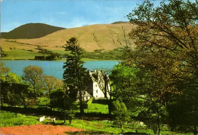 Dunderave Castle, Loch Fyne — vista lacustre e montanhosa — J. B. White Ltd., PT36600