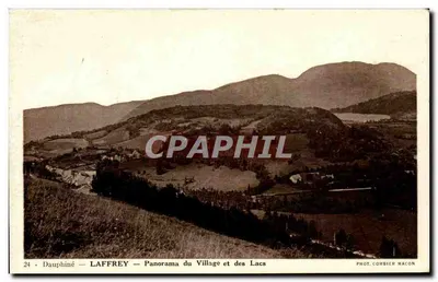 Laffrey — Panorama do Village e dos Lagos — Fot. Combier Macon