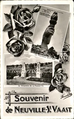 Bilhete postal antigo Souvenir de Neuville St Vaast Militaria