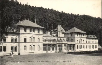 Bagnoles-de-l'Orne — Ujęcie termalne — ND Phot.