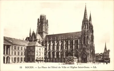 Rouen — A Praça do Hotel de Ville e a Igreja de São Ouen — LL