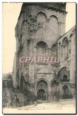 Déols (Indre) — Torre romana que faz parte da Abadia de Déols há muito tempo em ruínas (Monumento histórico) — Coleção das Edições de Déols