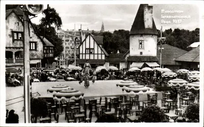 Exposition Internationale Paris 1937 — Parc d'Attractions La Vieille France — H. Chipault, Boulogne-Billancourt