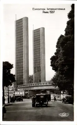 As Torres da Exposição Internacional de Paris 1937 — Editor H. CHIPEAUX, Arq. Solotareff