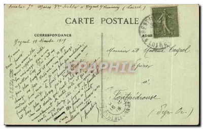 Nogent-sur-Vernisson (Loiret) — Het Kasteel — Nogent-sur-Vernisson (Loiret) — Het Kasteel — Achterkant