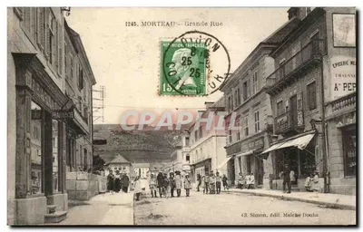 Morteau - Grande Rue — visão da rua com comércios e passantes — edição G. Simon, Maiche Douhls