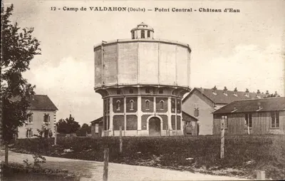 Camp de Valdahon (Doubs) — Ponto Central — Castelo d'Água