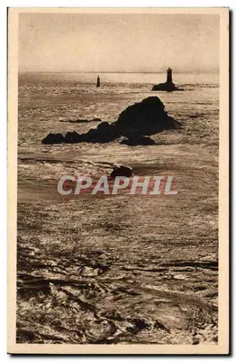 Ponta do Raz de Sein — O Farol da Velha — À distância, a Ilha de Sein — Éditions d'Art Lyon