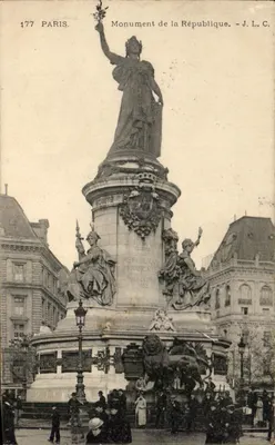 Monumento da República — Paris — J. L. C. n°177