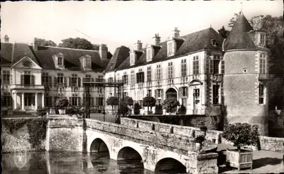 Avaray (Loir-et-Cher) — O Castelo — Edições do LYS