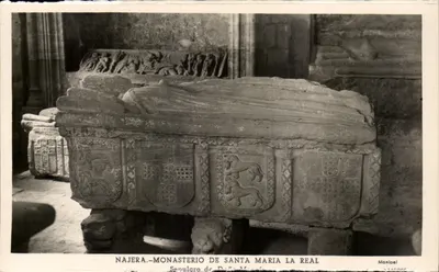 Najera - Mosteiro de Santa María la Real — Sepulcro de D.ª María