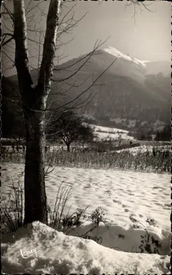 Aproximadamente Aspet (Haute-Garonne) — Vista de inverno Le Cagire (1 912 m) — Edições de Arte Larrey, Toulouse