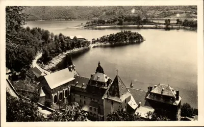Chaudes-Aigues — Lago de Serrens — Vista geral da Presqu'île de Caussac — editor REAL-PHOTO, Paris, n° 471
