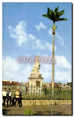 Fort-de-France — Beeld van keizerin Joséphine — Foto Rosepotite