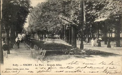 VICHY - Le Parc - Grande Allée — Édition Giletta, phot. Nice, n° 8287