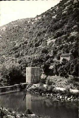 Gorges de l'Hérault — Environ de St-Guilhem — Éditeur Combier