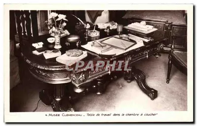 Museu Clemenceau — Mesa de trabalho na suíte