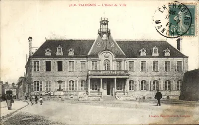 Valognes — O Hotel de Ville — Livraria Henri Brockard