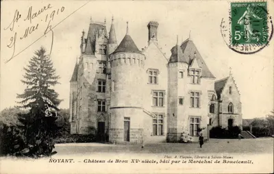 Noyant — Château de Brou, 15th century, built by the Marshal of Boucicault — Photo. A. Ploquin, Bookseller at Sainte-Maure