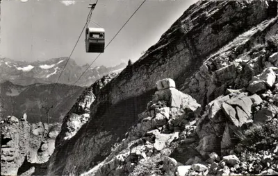 Leysin — Teleférico e Rochas da Berneuse 2048 m — Photoglob-Wehrli S.A., Zurique, n° 11769