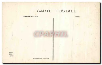 A Capela das Carmelitas de Lisieux — A fachada. — Verso