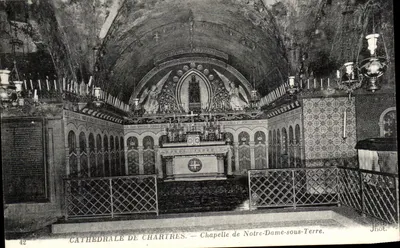 Catedral de Chartres — Capela de Nossa Senhora sob a Terra — Jhot.