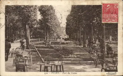 Vichy — Parc du Casino — Exposition Coloniale 1931, éditeur « Idéal »