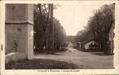 Bilhete postal antigo Campo da Braconne Corpo de Guarda