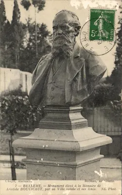 Bilhete postal antigo Belleme Monument elevado à Memória de Aristide Boucicaut