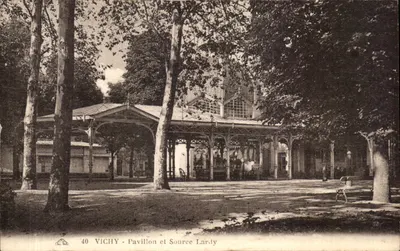 Vichy — Pavillon et Source Lardy — éditeur Vichy, n° 40