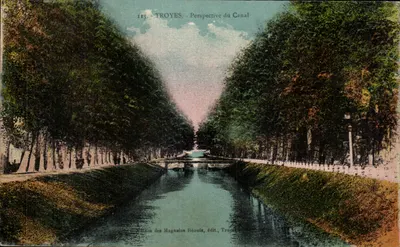 Troyes - Perspective du Canal — Maison des Magasins Réunis, édit., Troyes
