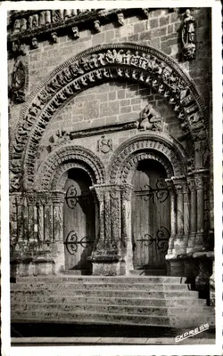 Portal da igreja — XIIº século — Express