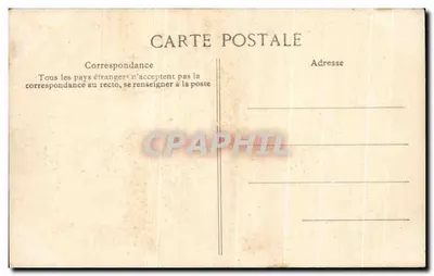 Costumes bretons — Un baptême à la sortie de l'église de Plougasnél-Plououlas — Éditeur : C.D. n° 514 — Reverso