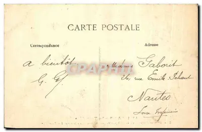 Paryż — Le Trocadéro — Zbudowane na wystawie z 1878 roku przez Davioul i Boardais — Wysokość wież 70 m — Rewers