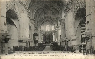 Rouen — Lycée Corneille — Interior da capela — A Nave