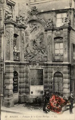Rouen — Fontaine de la Grosse Horloge — LL