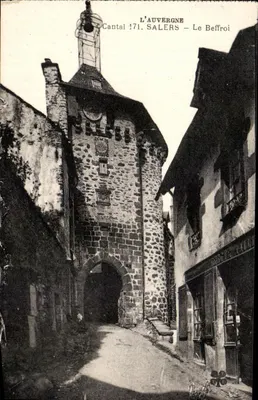 Salers — O Sino — L'Auvergne, Cantal 171