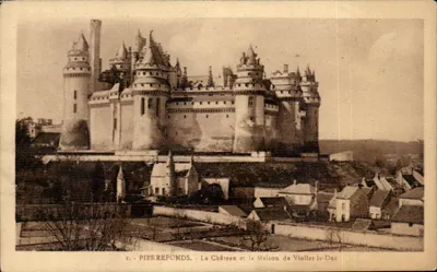 Pierrefonds - Zamek i Dom Viollet-le-Duc