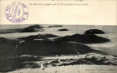 Il Mare di Nubi sulle Alpi dei Puys Nord — Puy-de-Dôme, altitudine 1485 m — Cliché David