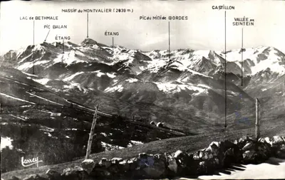 Massif do Montvalier (2839 m) — vista panorâmica dos picos nevados — editor Larrey, n° 72