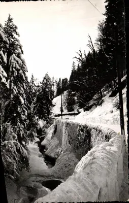 Rodovia dos Gets para Taninges no inverno — Éditions Decellard, Lyon