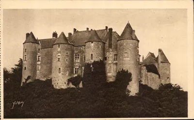 Castelo de Luynes — Série 'La Douce France - Castelos da Loire' — Edição d'Art YVON, Paris