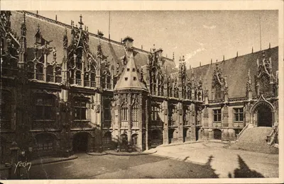 Le Palais de Justice à Rouen — construit en 1499 sous Louis XII — Édition d'Art YVON