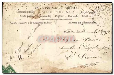 Femme en robe fleurie — portrait studio — éditeur Bonne Tête — Verso